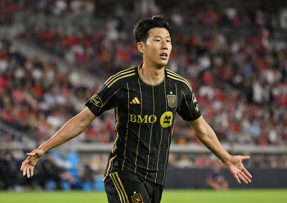 Son Heung-min Scores a Brilliant Brace — Captain Fantastic Strikes Again ⚽👑